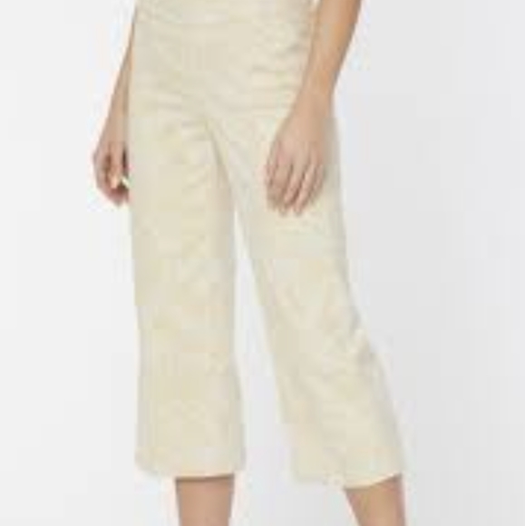 NYDJ Pull-On Wide-Leg Capri Jeans- Darcy Paisley - Picture 15 of 15